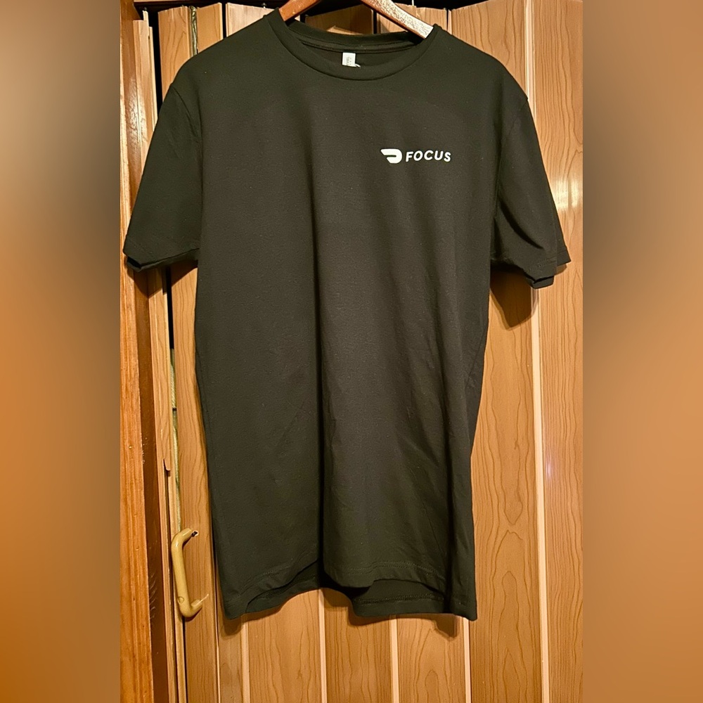 Next Level Focus Black T-Shirt excellent condition unisex size Medium